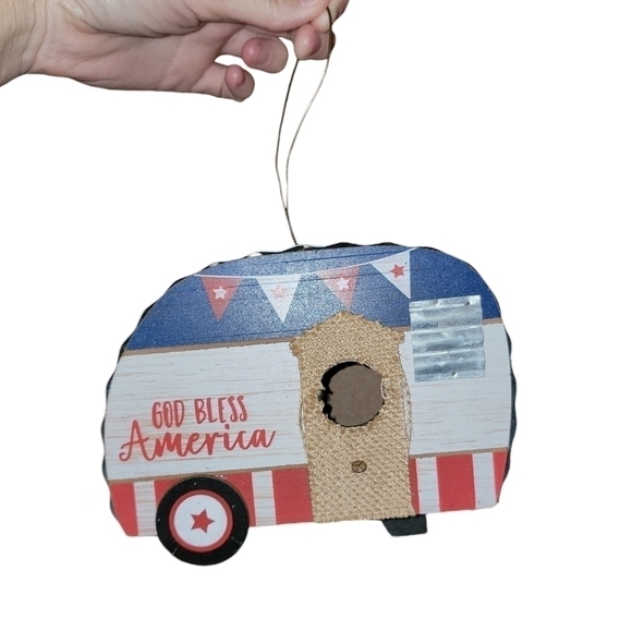 God Bless America Camper Birdhouse-NWT Decor Patriotic super cute camper - Picture 4 of 6